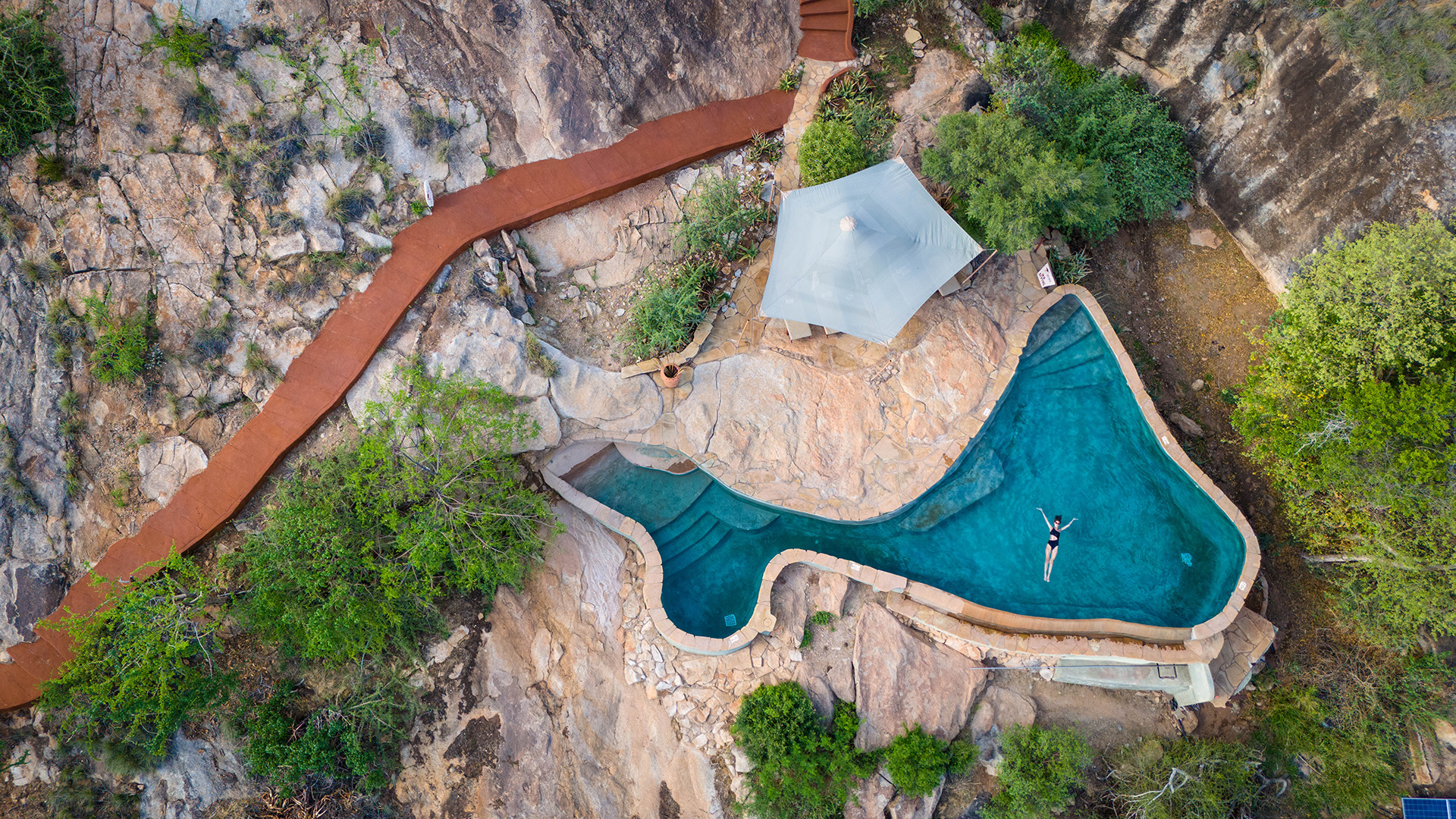 kenya saruni samburu pool aerial 01